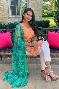 Pakistani gorgeous Lady's warm Desi Paki Indian Arab 2020